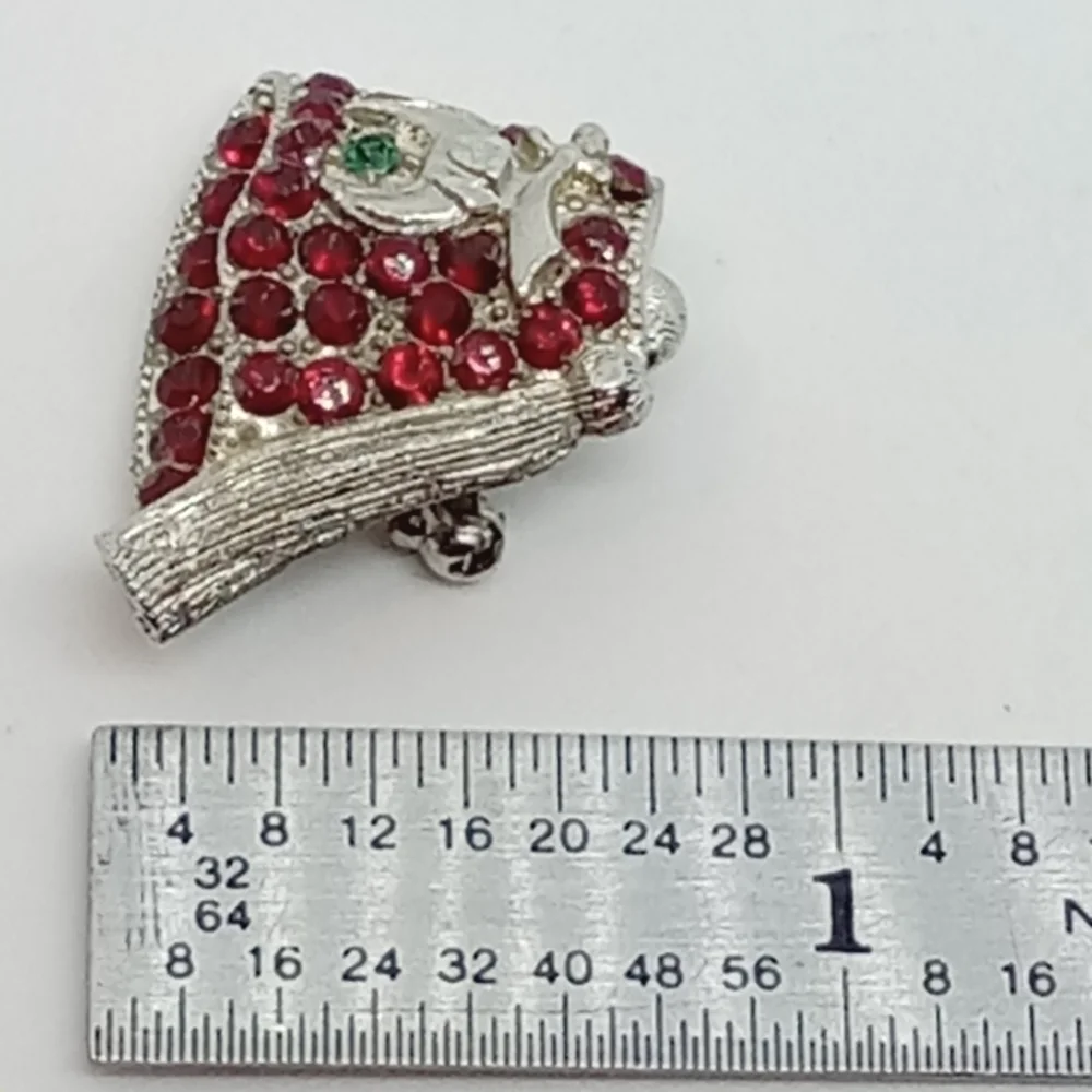 * vintage Shriner Masons FEZ hat red rhinestones small pon brooch